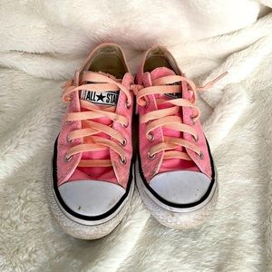 Pink converse child sneakers